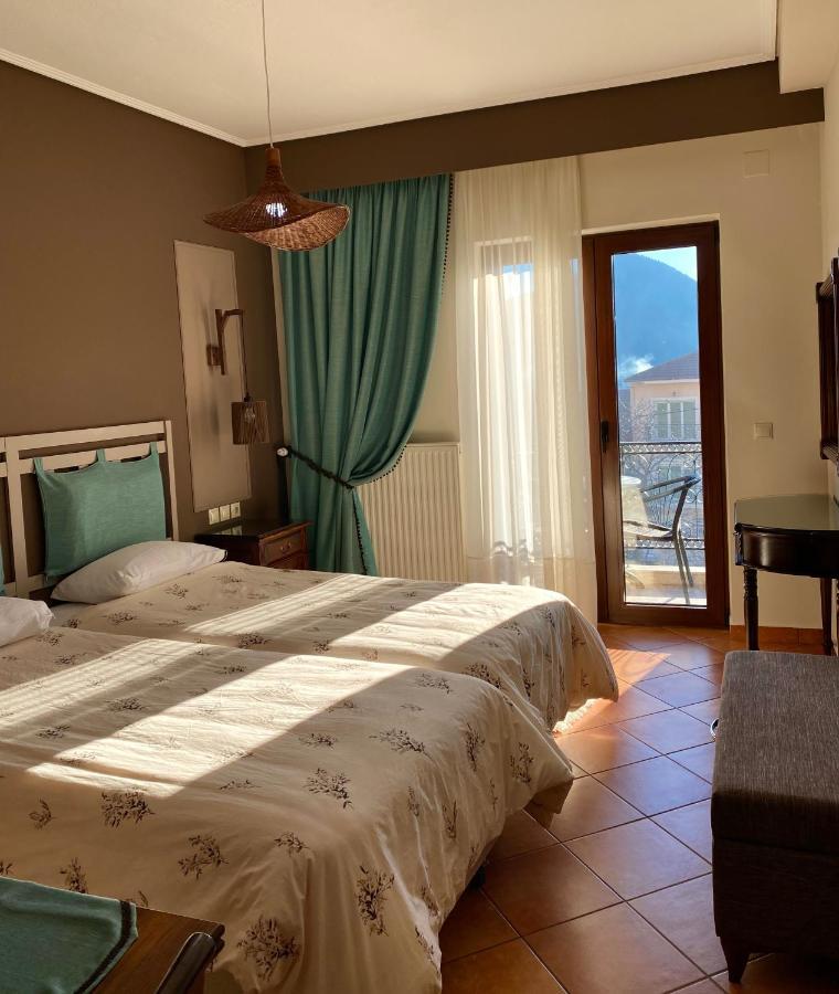 Marianna'S Home Accommodation Карпенисион Экстерьер фото