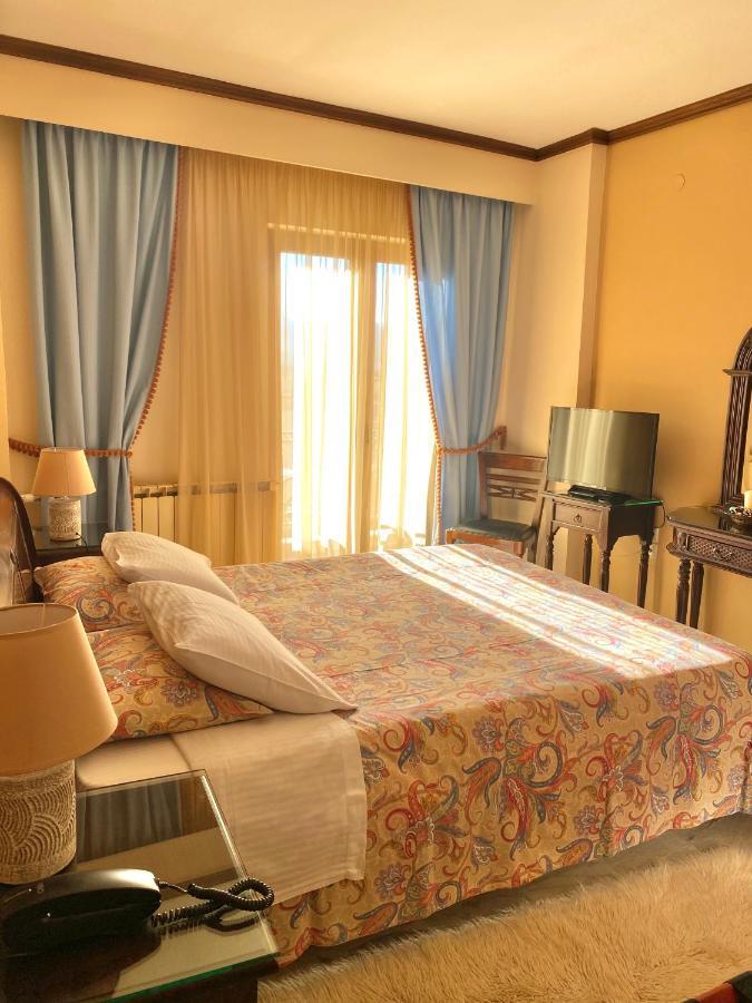Marianna'S Home Accommodation Карпенисион Экстерьер фото